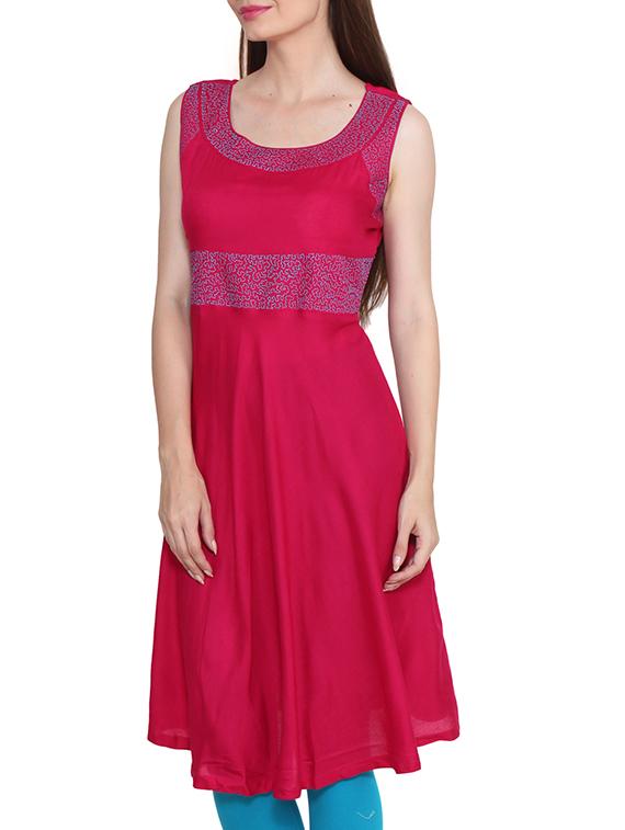 dark pink embroidered rayon kurta - 11785988 - Zoom Image - 2