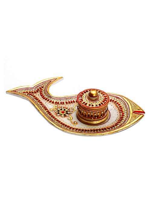 multicolored marble fish plate - 1181061 - Standard Image - 1