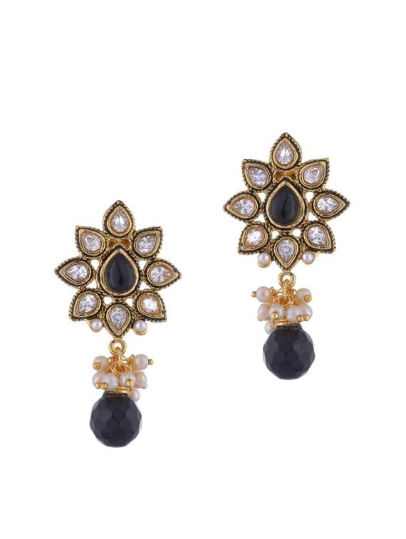 black copper studs earring - 11827241 - Zoom Image - 1