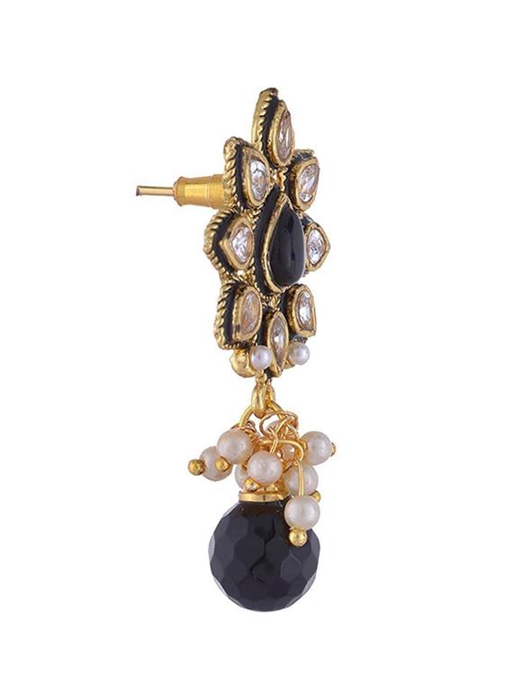 black copper studs earring - 11827241 - Zoom Image - 2