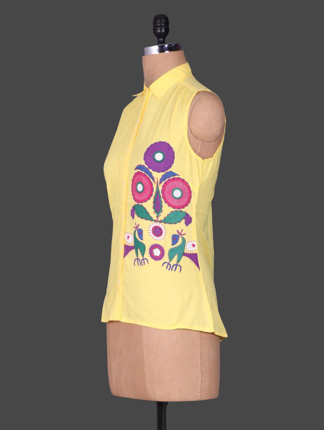 print detail sleeveless shirt - 1184885 - Zoom Image - 2