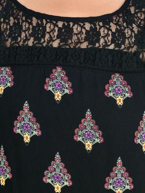 black rayon printed top - 11902290 - Standard Image - 4