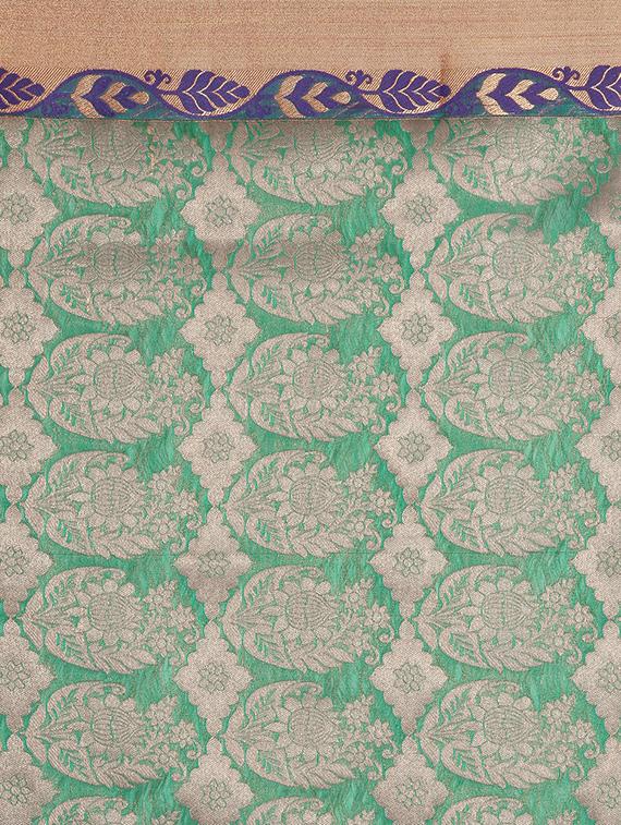 green silk saree with blouse - 11943596 - Zoom Image - 4