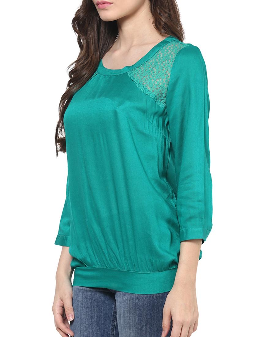 lace detail key hole back top - 1204180 - Zoom Image - 2