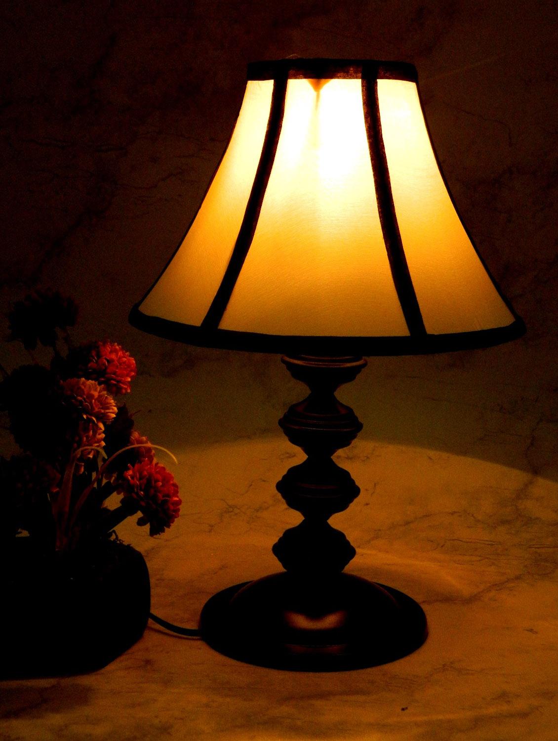 white metal and fabric table lamp - 1204329 - Zoom Image - 1