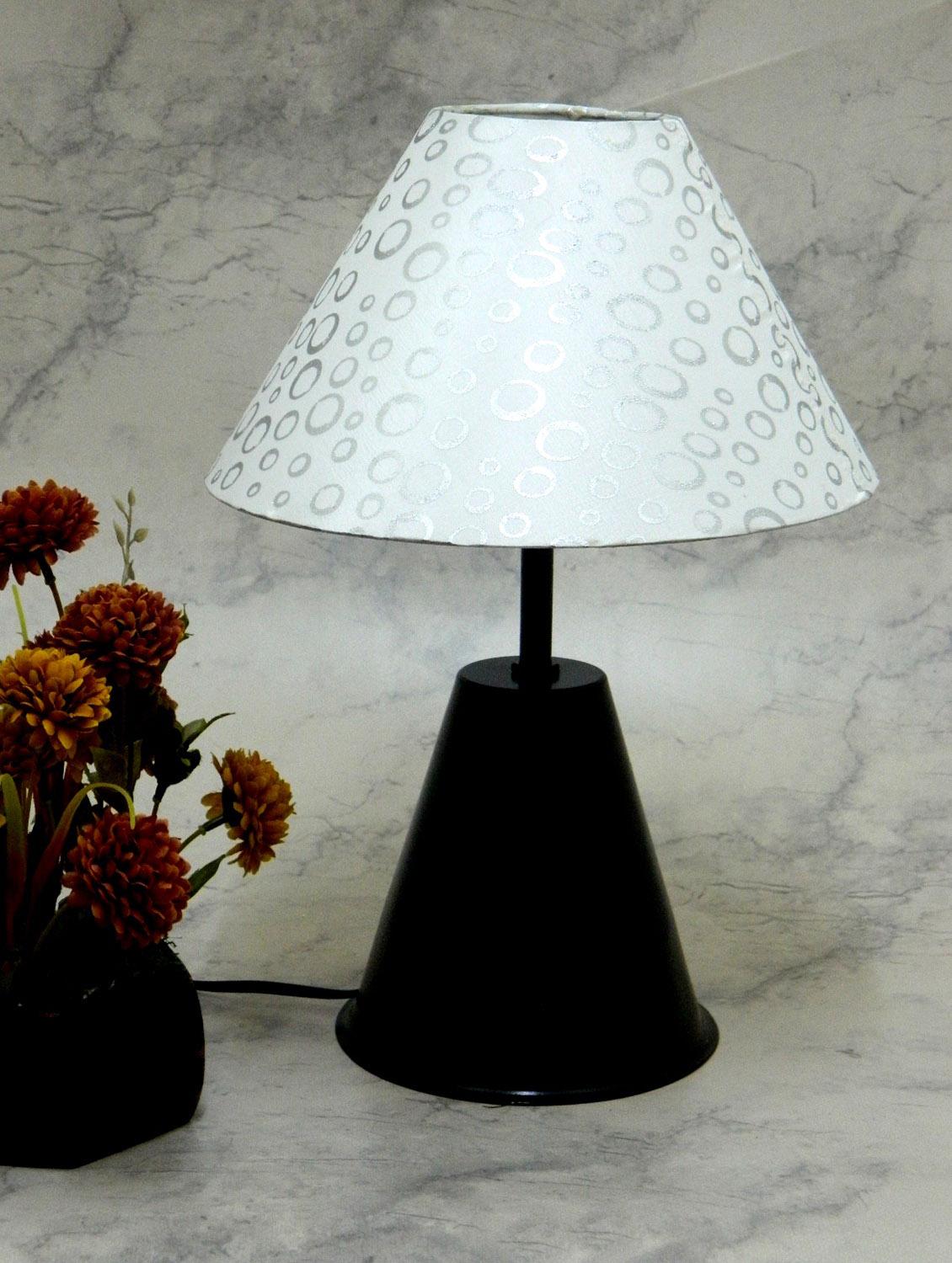 black metal and fabric table lamp - 1204341 - Zoom Image - 2