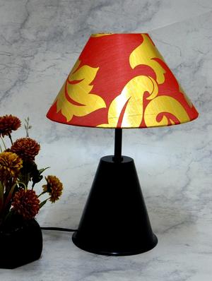red metal and fabric table lamp - 1204343 - Standard Image - 2