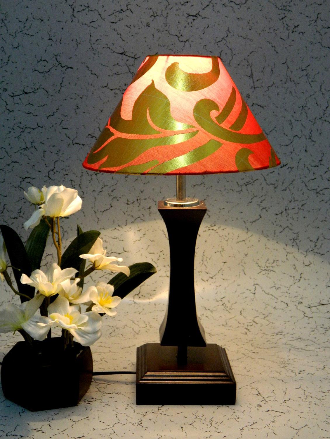 red wood and metal table lamp - 1204531 - Zoom Image - 1