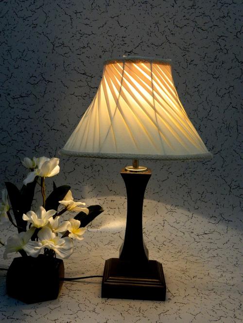 white wood and metal table lamp - 1204629 - Standard Image - 1