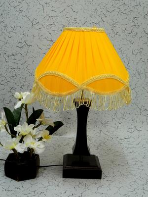 yellow wood and metal table lamp - 1204630 - Standard Image - 2