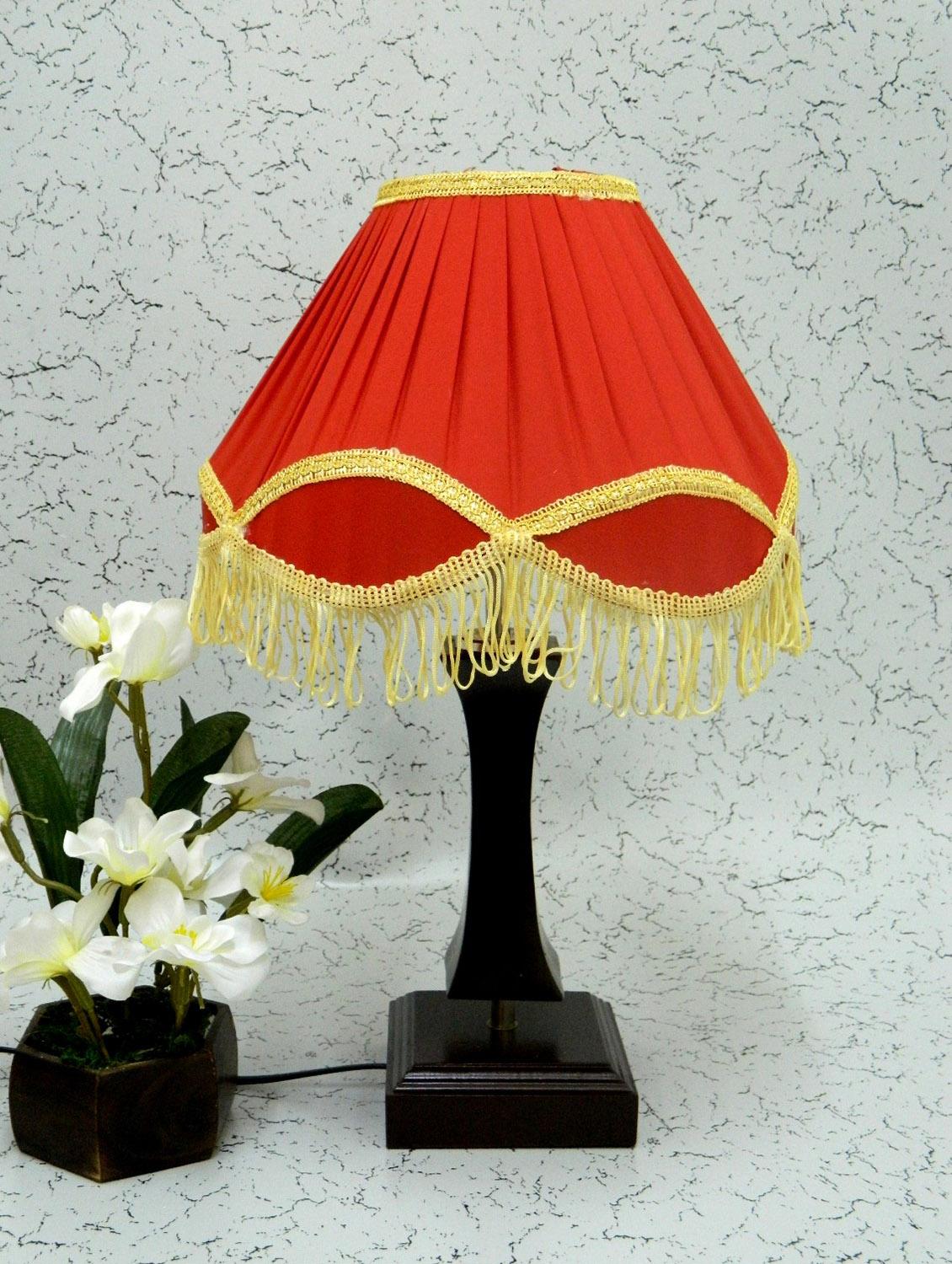 red wood and metal table lamp - 1204632 - Zoom Image - 2