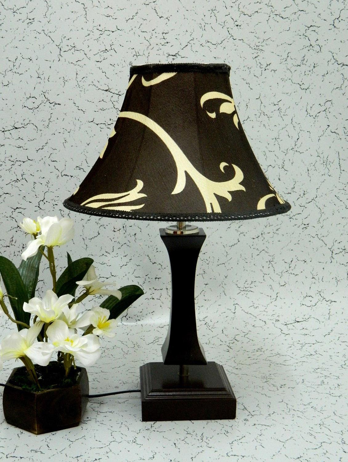 brown wood and metal table lamp - 1204636 - Zoom Image - 2