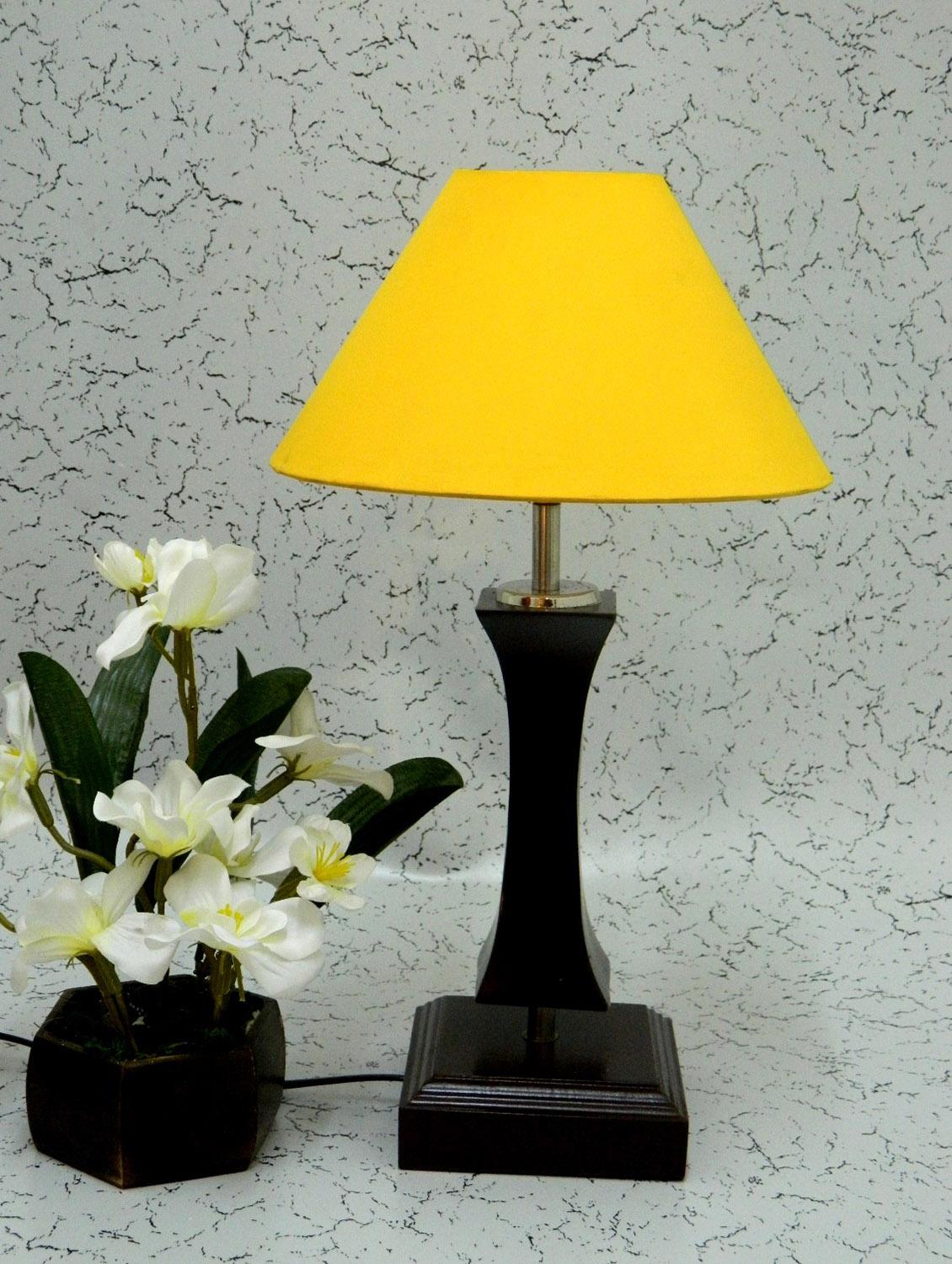 yellow wood and metal table lamp - 1204643 - Zoom Image - 1