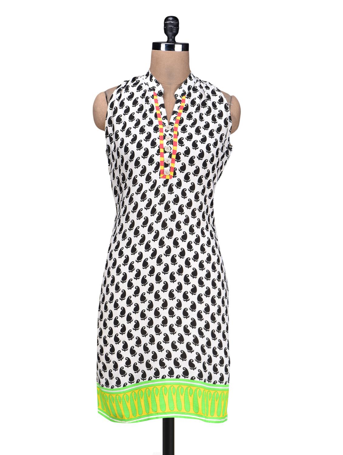 black and white rayon printed kurti - 1209078 - Zoom Image - 1