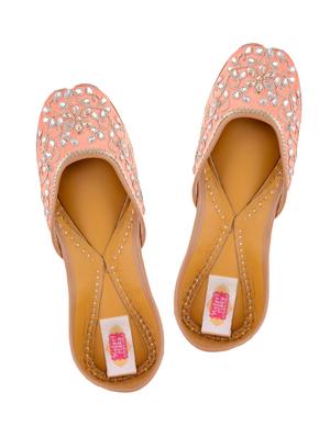 peach silk hand embroidered mojaris - 12221681 - Standard Image - 4