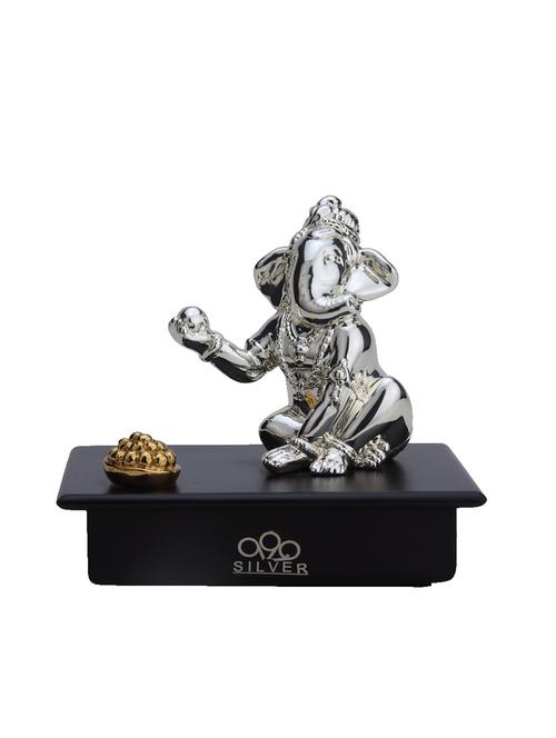 ganesha with figurines figurine - 12244321 - Standard Image - 1
