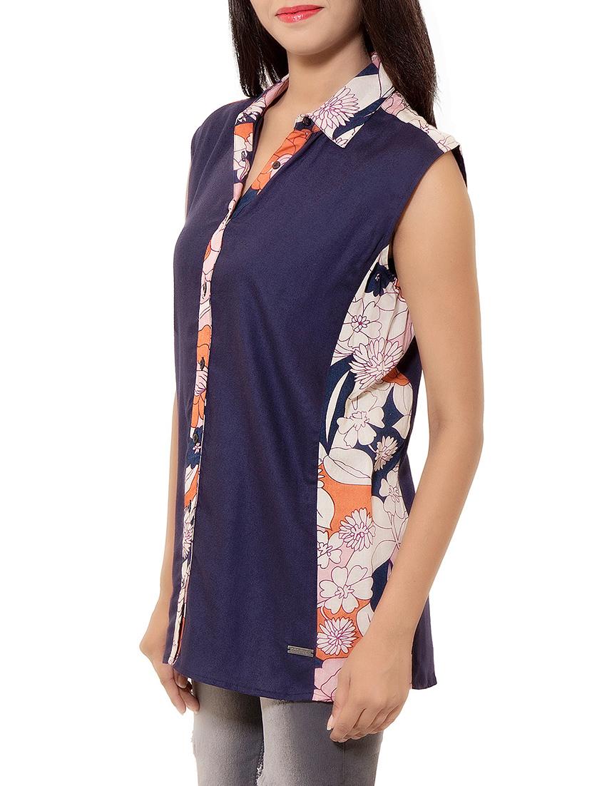 contrast detail blue shirt - 12252311 - Zoom Image - 2