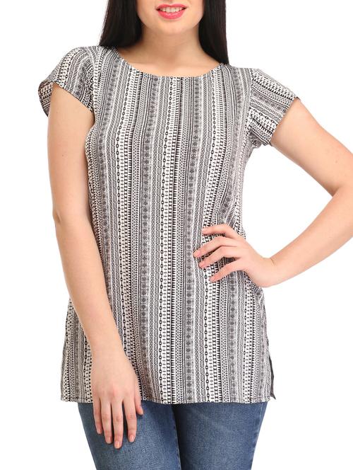 round neck side slit top - 12271022 - Standard Image - 1
