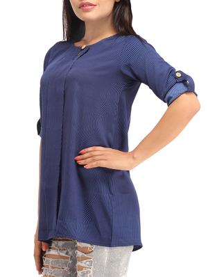 pleat detail key hole front top - 12276167 - Standard Image - 2