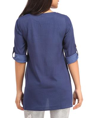 pleat detail key hole front top - 12276167 - Standard Image - 3