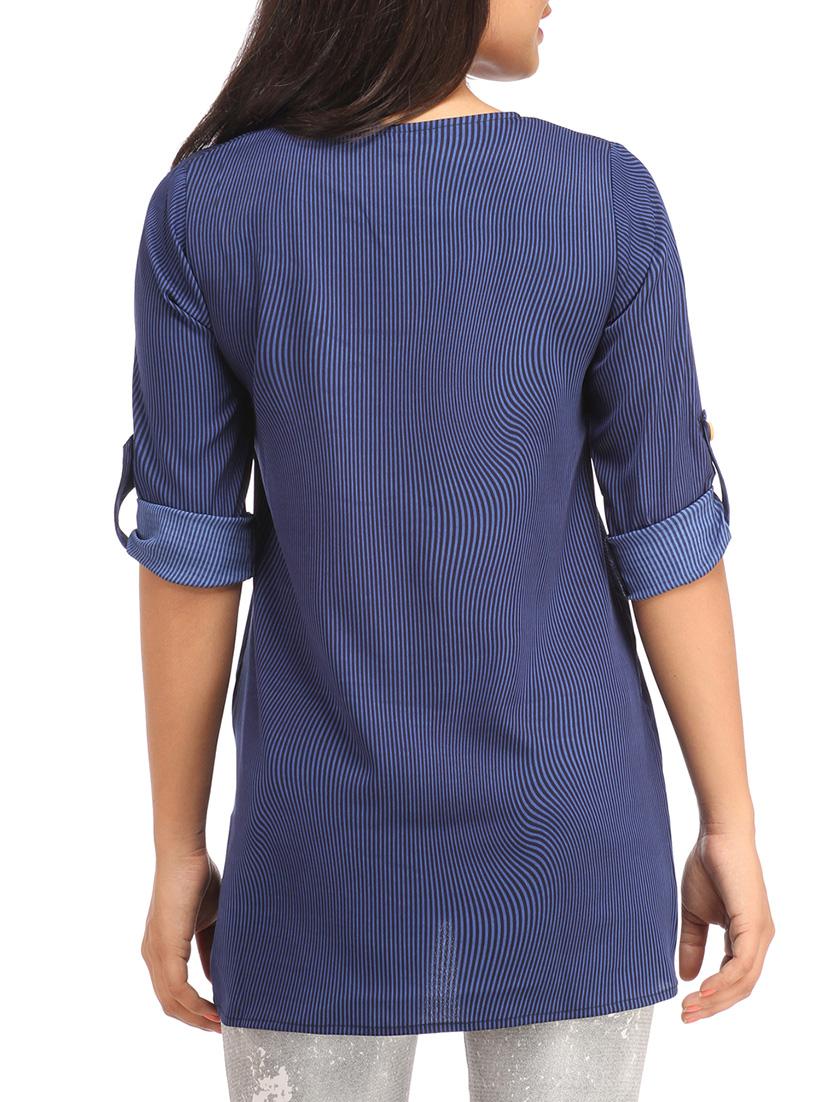 pleat detail key hole front top - 12276167 - Zoom Image - 3