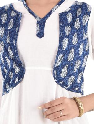 white cotton flared kurta - 12290094 - Standard Image - 4