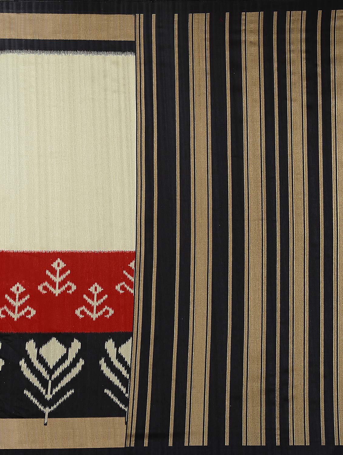 black colored bhagalpuri silk printed saree with blouse - 12298609 - Zoom Image - 3