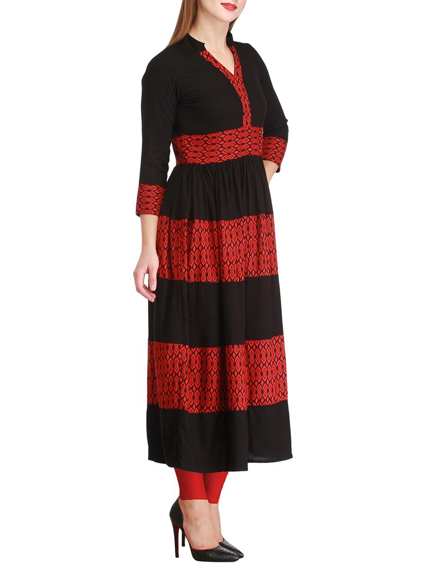 black viscose printed tiered kurta - 12308415 - Zoom Image - 1