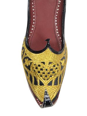 black leather slip on juti - 12347724 - Standard Image - 4