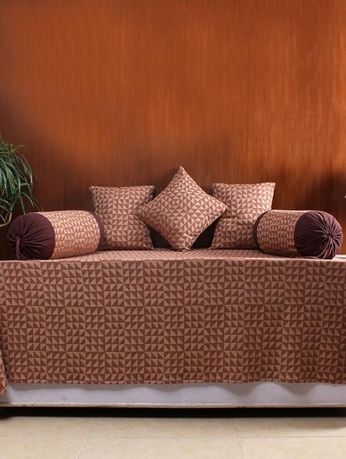 house this the chaotic triangles 100% cotton 1 bedcover & 2 bolster covers & 3 cushion covers - brown - 12364570 - Very Small Image - 1