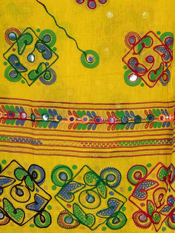 yellow cotton embellished dupatta - 12372867 - Zoom Image - 2