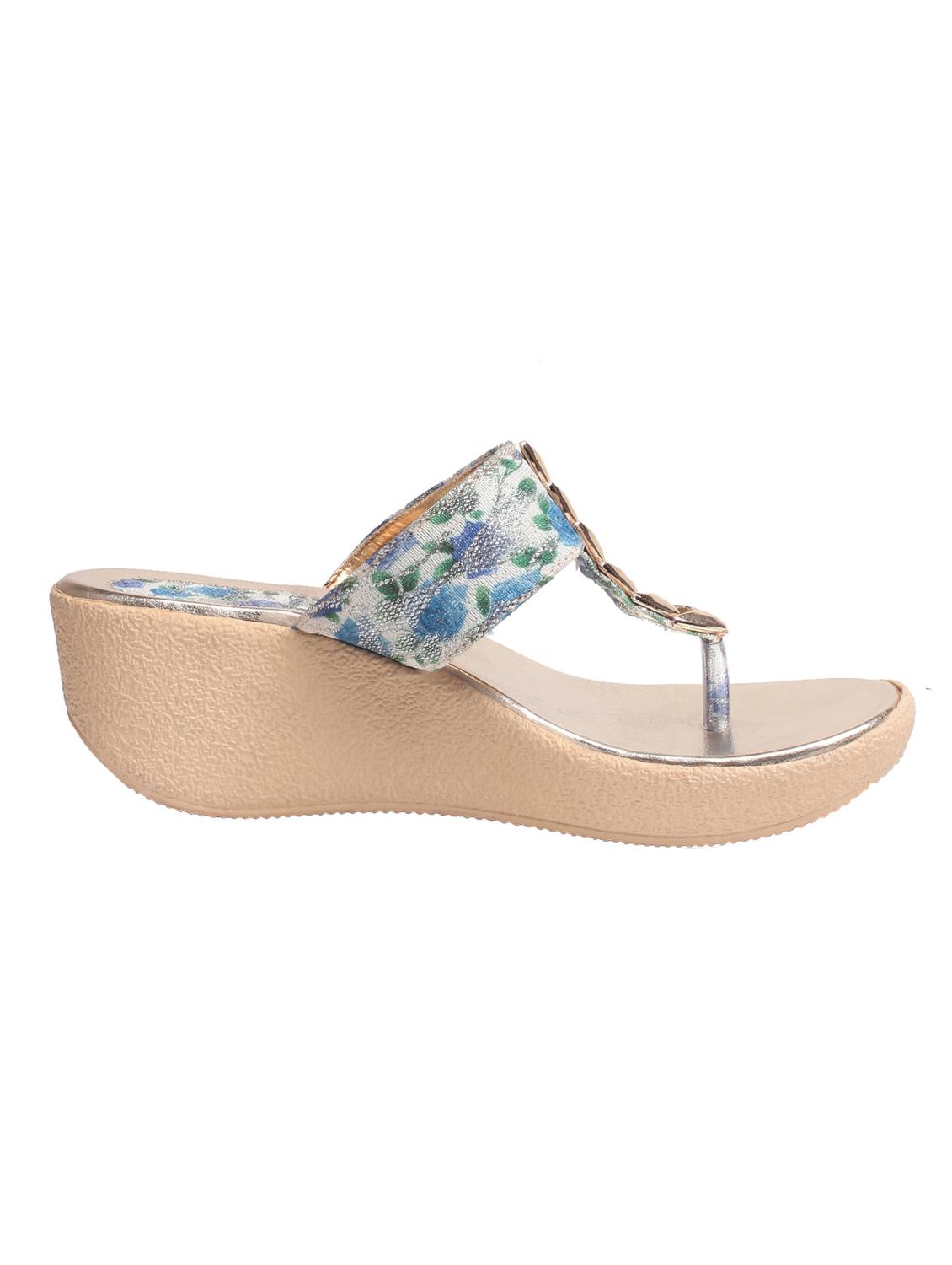 blue synthetic wedge - 12391925 - Zoom Image - 2