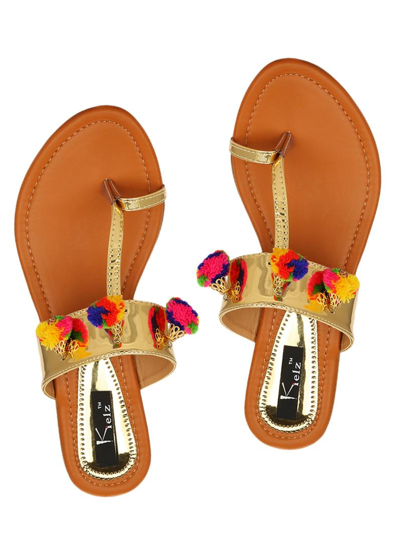 gold one toe flat sandals - 12508732 - Zoom Image - 4