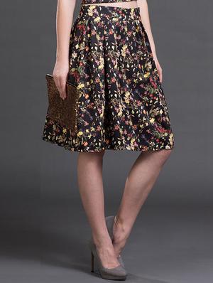 black floral printed spandex skirt - 12589465 - Standard Image - 2