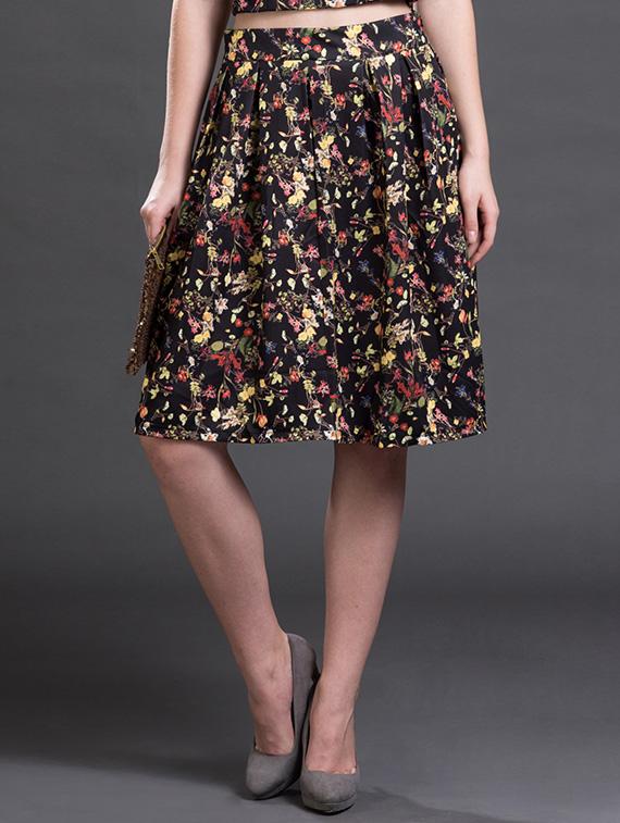 black floral printed spandex skirt - 12589465 - Zoom Image - 1