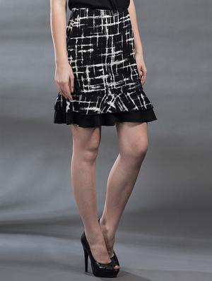 black printed spandex skirt - 12594119 - Standard Image - 2