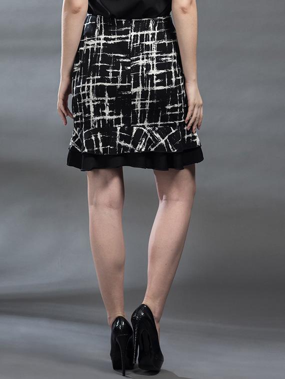 black printed spandex skirt - 12594119 - Zoom Image - 3