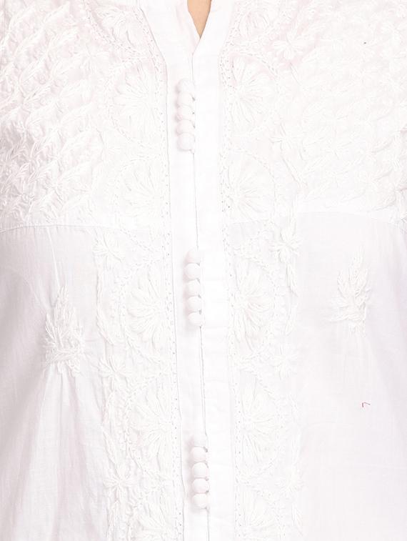 white chikankari embroidered cotton kurta - 12785225 - Zoom Image - 4