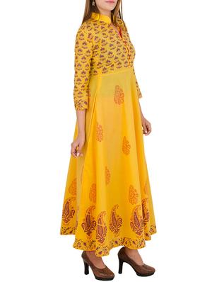 yellow cotton printed flared kurta - 12787538 - Standard Image - 2