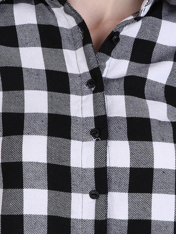 black checkered cotton regular shirt - 12934126 - Zoom Image - 4