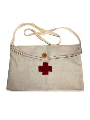 beige wooden doctor set - 1300713 - Standard Image - 10