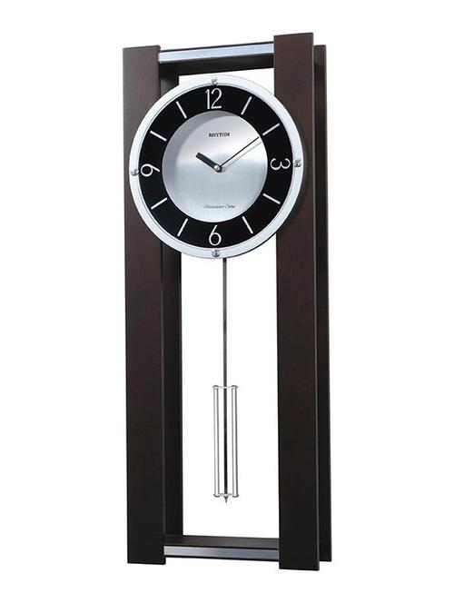 brown wooden analog clock - 13052694 - Standard Image - 1