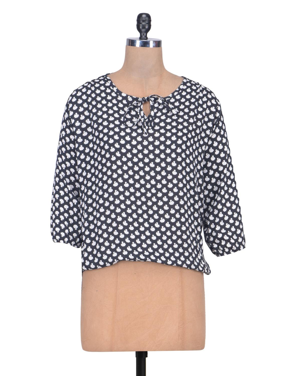 Black Rayon Printed Top - 1306747 - Zoom Image - 1