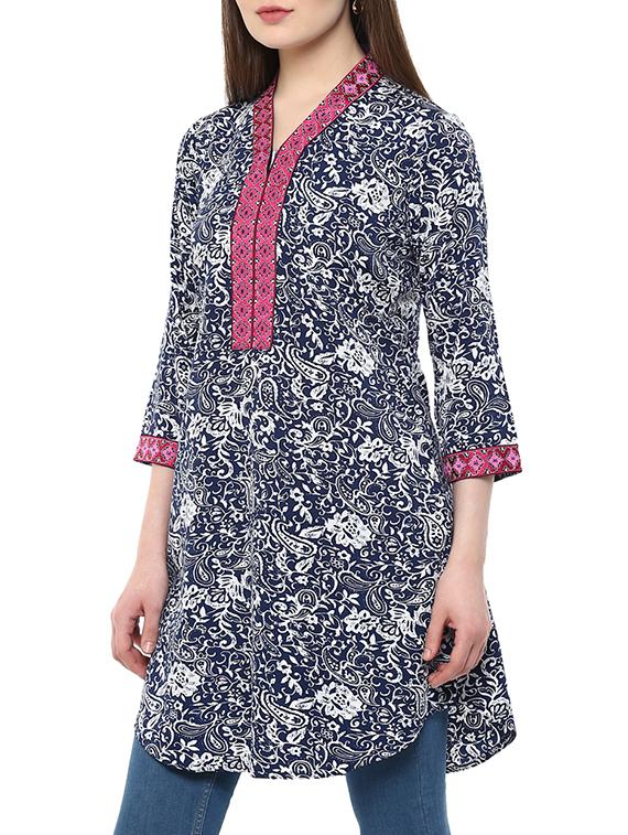 blue synthetic straight kurta - 13103848 - Zoom Image - 2