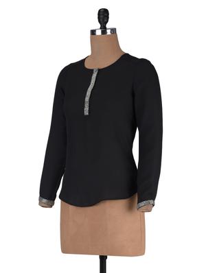 black color color solid long sleeved top - 1311870 - Standard Image - 2