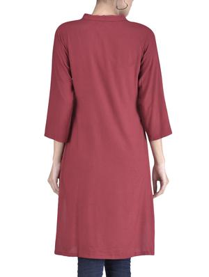 red rayon embroidered kurti - 1320577 - Standard Image - 3