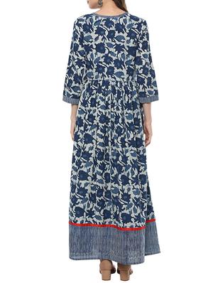 blue cotton bagru printed a-line kurta - 13269328 - Standard Image - 3
