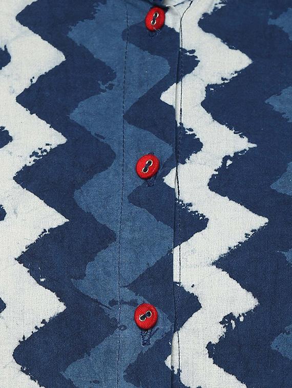 blue cotton bagru printed a-line kurta - 13269329 - Zoom Image - 5