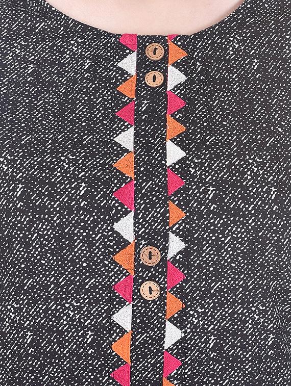 grey cotton straight kurta - 13310982 - Zoom Image - 4