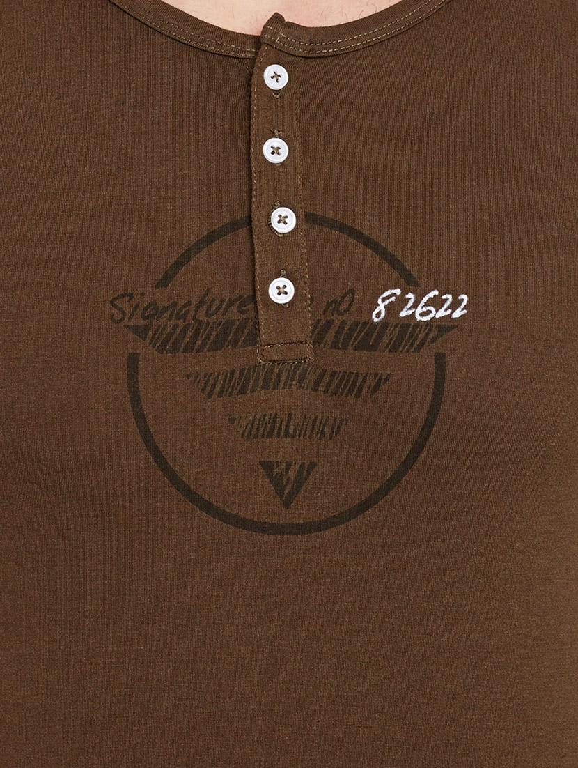 brown printed cotton henley t-shirt - 13334393 - Zoom Image - 4